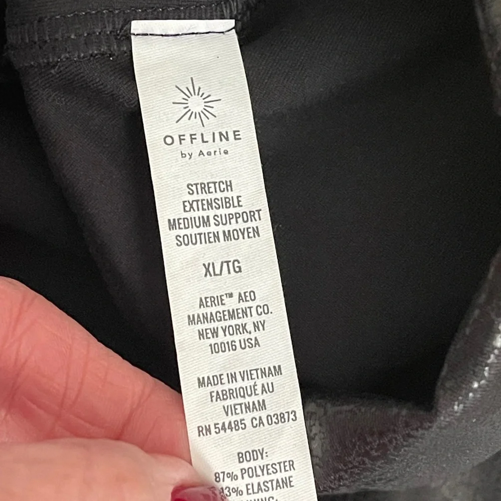 Aerie OFFLINE Faux Leather Sports Bra | XL
Med Support - Picture 3 of 3